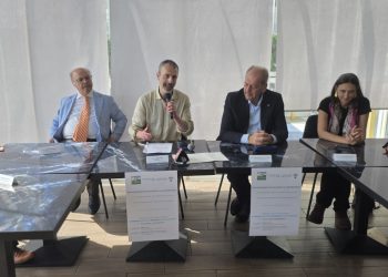 Il sottosegretario La Pietra incontra gli operatori della pesca e dell’acquacoltura flegrei: al centro crisi mitilicoltura e sostegno imprese